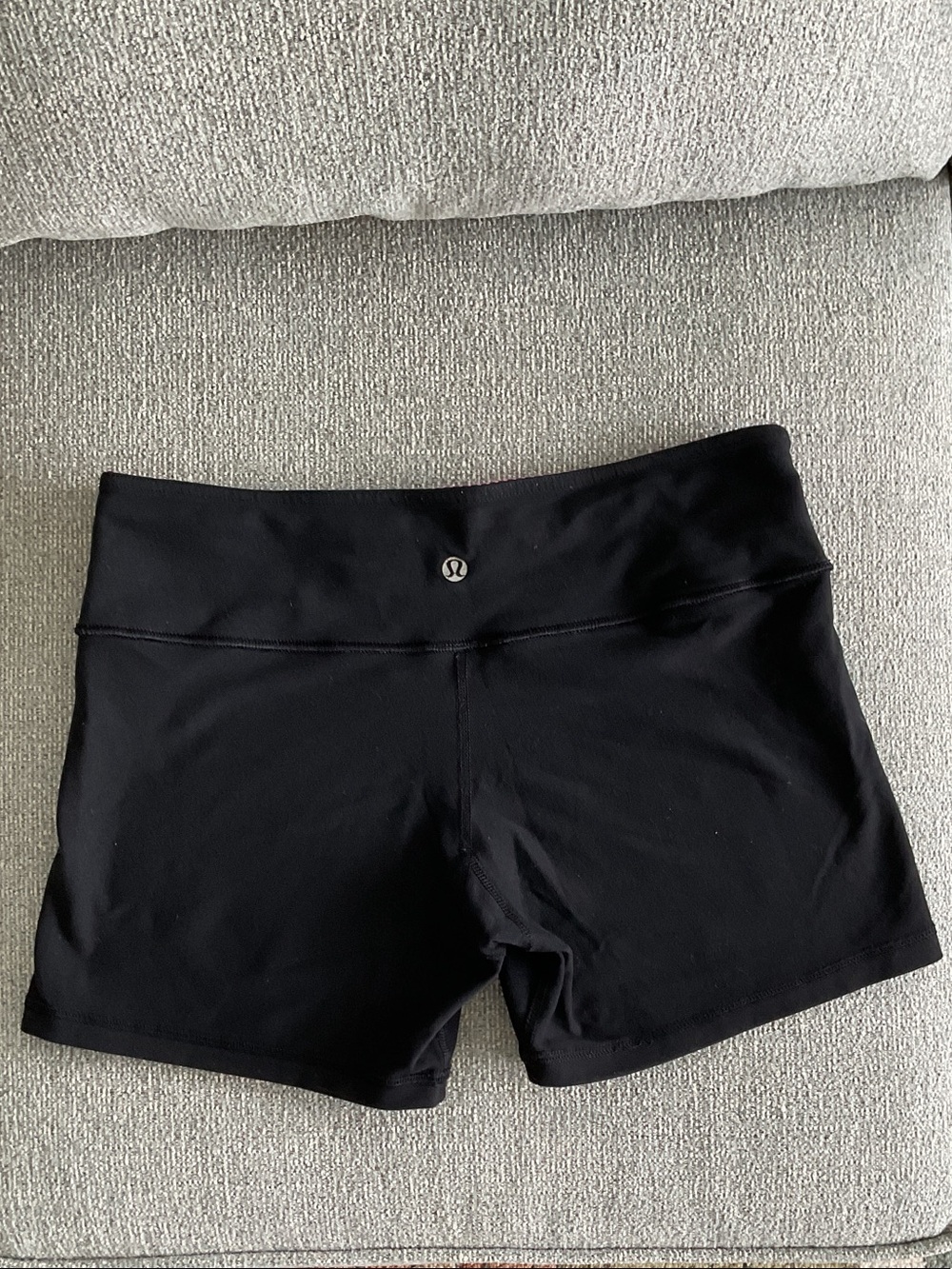 Lululemon Reverse Groove Shorts * Black | Quilt * 10
